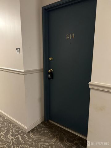 10 N Wood Avenue 314, Linden, NJ 07036