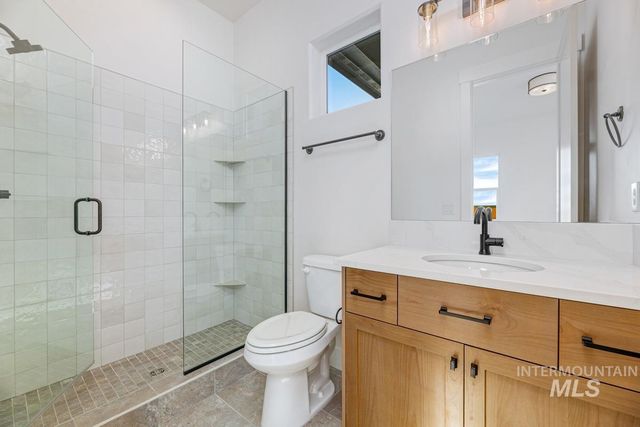 21726 Appaloosa Ave, Star, ID 83669