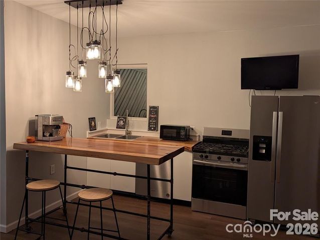 1737 Whitesides Road, Forest City, NC 28043