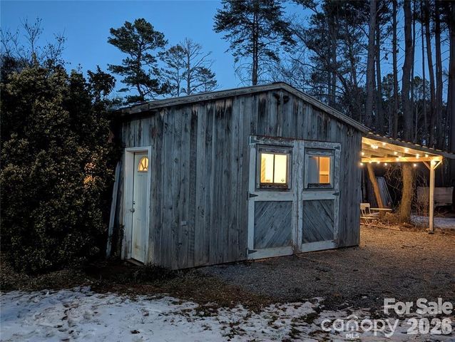 1737 Whitesides Road, Forest City, NC 28043