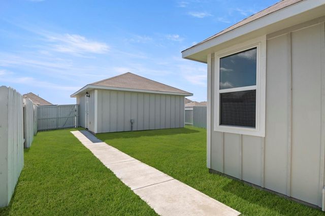 3051 Winding Creek RD, Kyle, TX 78640