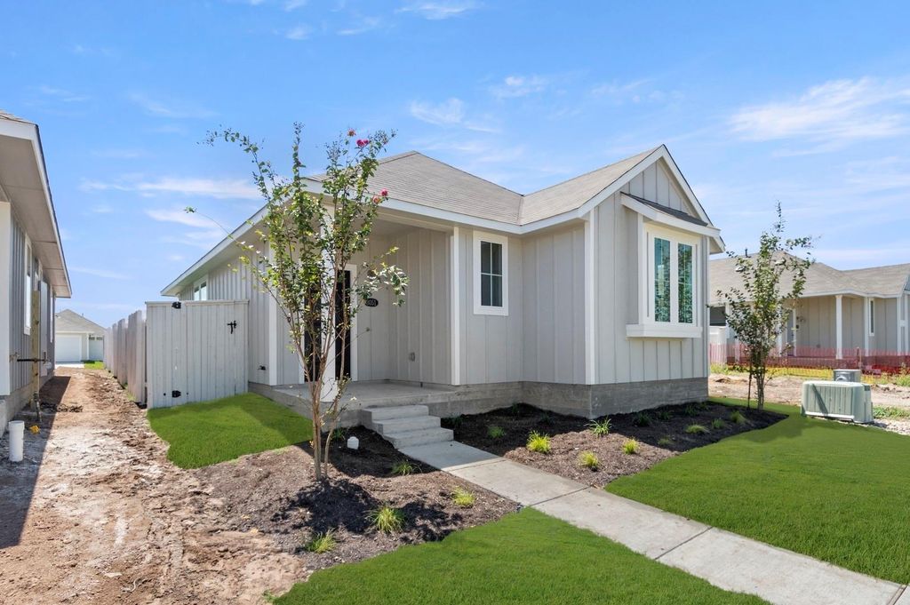 3051 Winding Creek RD, Kyle, TX 78640