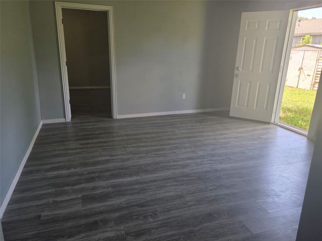 203 E Ann Street, Kaufman, TX 75142