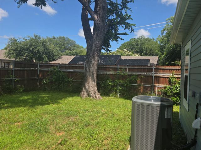 203 E Ann Street, Kaufman, TX 75142