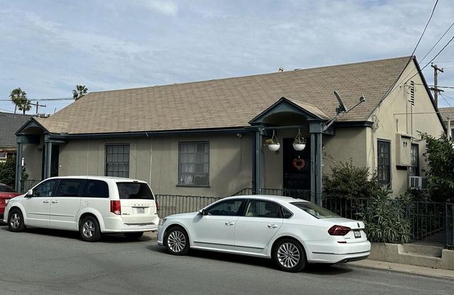 4515 35th Place, San Diego, CA 92116