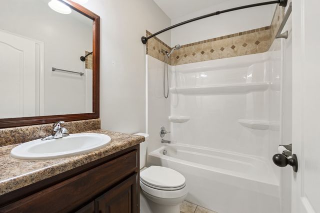 304 Indian Ridge Cir, White House, TN 37188