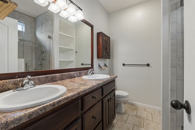 304 Indian Ridge Cir, White House, TN 37188