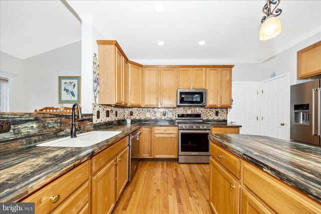 1805 RAINBOW FALLS CT, Frederick, MD 21702