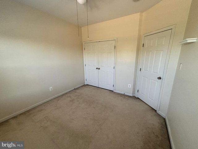 42977 EDGEWATER ST, Chantilly, VA 20152