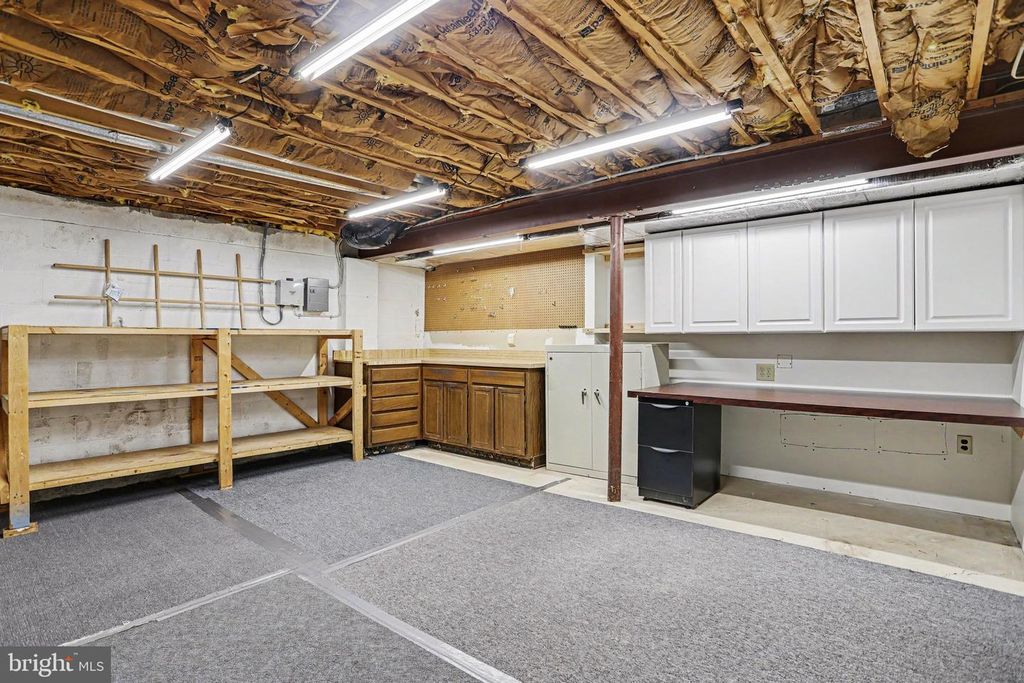 Image 26 of property listing at 2870 TRAVIS CT, York, PA 17403