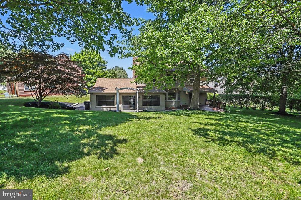Image 31 of property listing at 2870 TRAVIS CT, York, PA 17403
