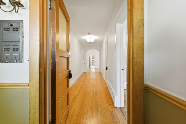 315 S Maple Avenue, Oak Park, IL 60302