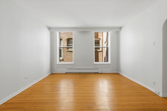 315 S Maple Avenue, Oak Park, IL 60302