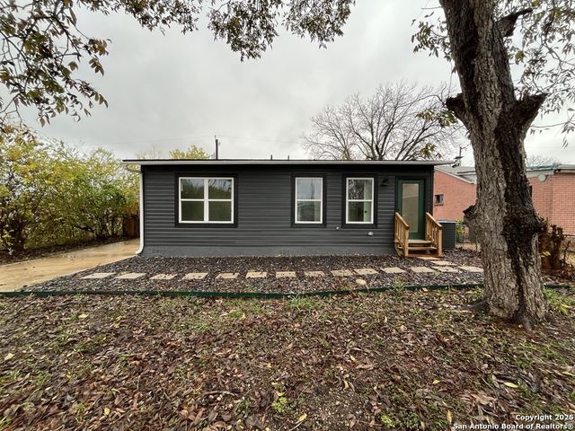 2239 Burnet, San Antonio, TX 78202