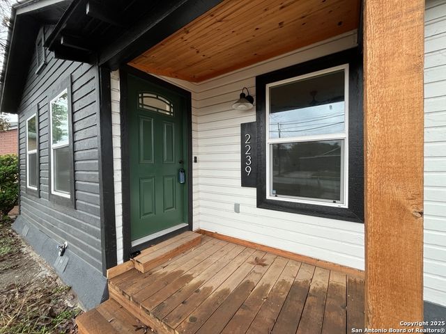 2239 Burnet, San Antonio, TX 78202