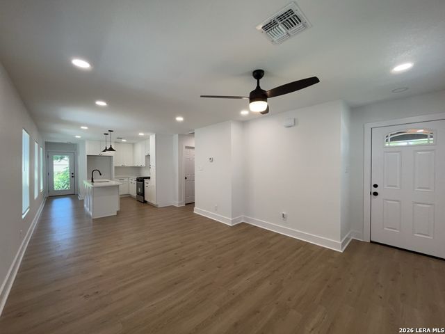 2239 Burnet, San Antonio, TX 78202