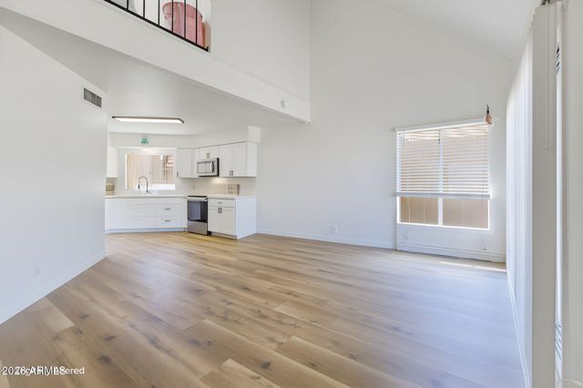 7430 N 44TH Avenue, Glendale, AZ 85301