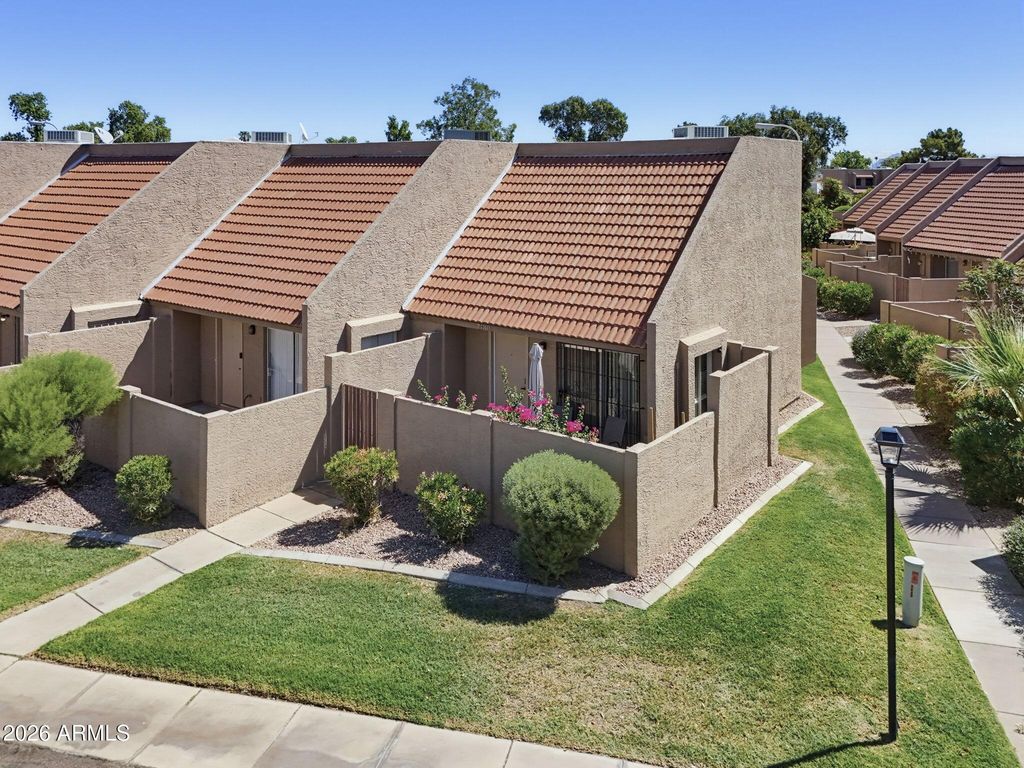 7430 N 44TH Avenue, Glendale, AZ 85301 — exterior