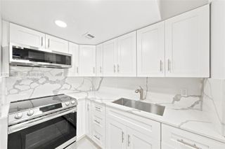 5255 W 26th Ct 803, Hialeah, FL 33016