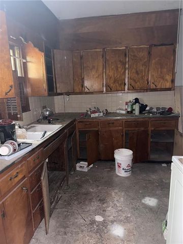 1526 S Maywood Avenue, Independence, MO 64052