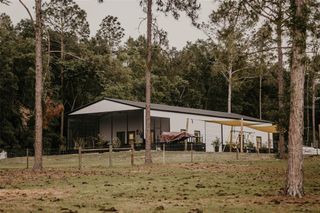 18142 POWERLINE ROAD, Dade City, FL 33523