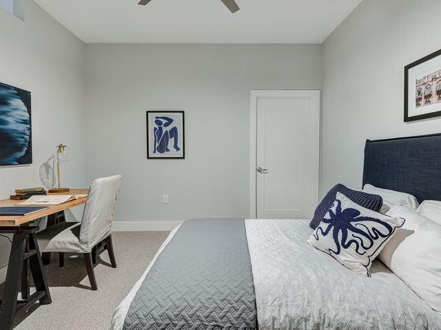 319 E 16th Street 202, Indianapolis, IN 46202