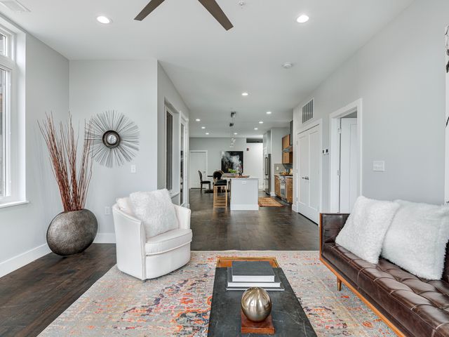 319 E 16th Street 202, Indianapolis, IN 46202