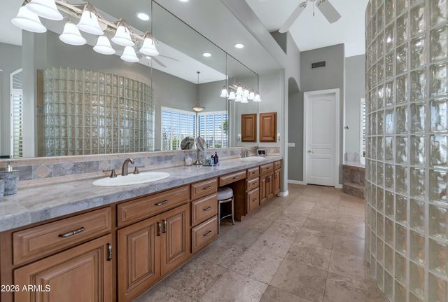 15645 S 7TH Street, Phoenix, AZ 85048