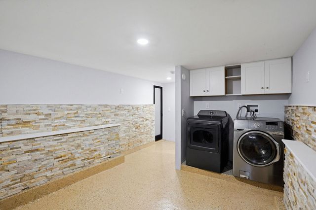 5950 Monterey Ave, Richmond, CA 94805