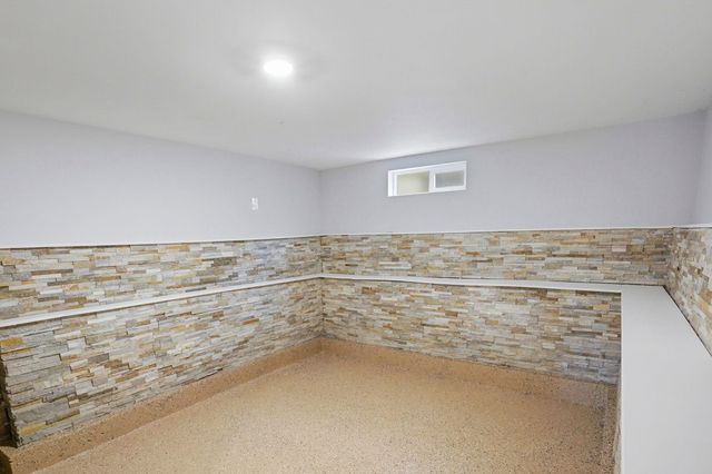 5950 Monterey Ave, Richmond, CA 94805