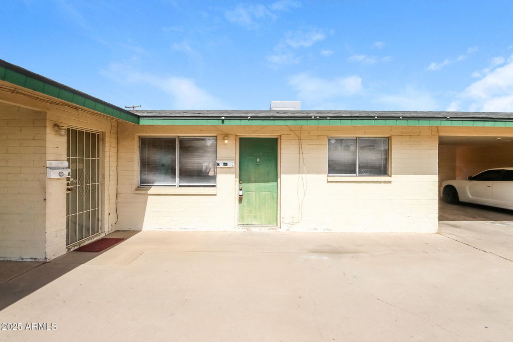 826 E 4TH Place B, Mesa, AZ 85203