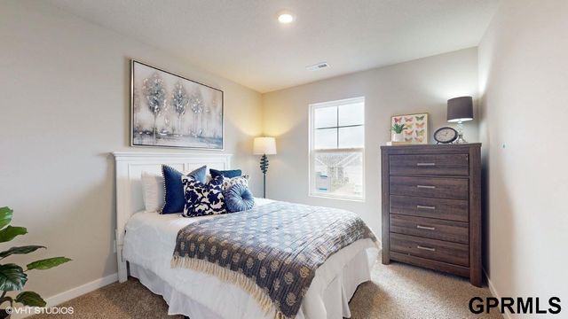 13802 Vane Street, Omaha, NE 68142