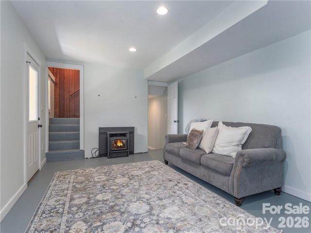 26 Grimball Drive, Waynesville, NC 28786