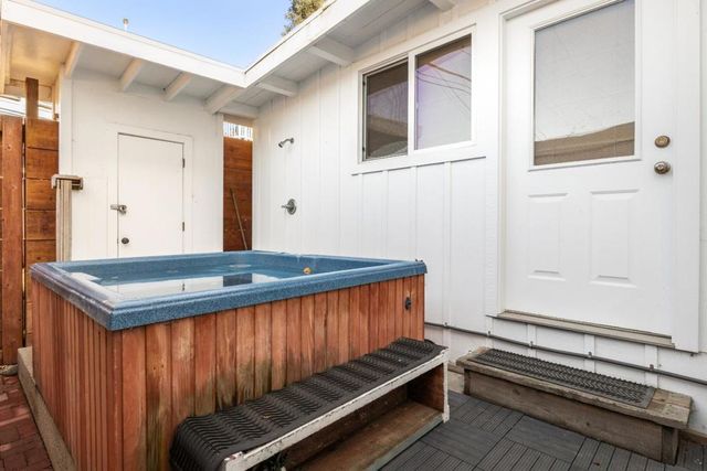 145 Bennett Road, Aptos, CA 95003