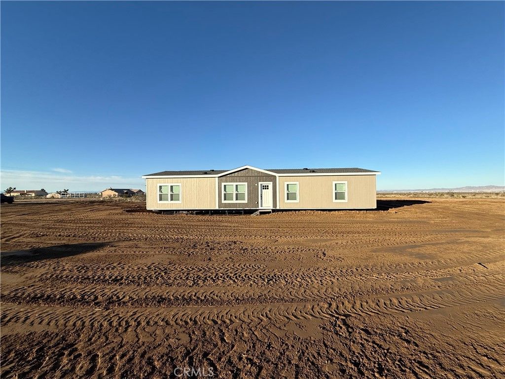 12823 Atsina Rd., Phelan, CA 92371