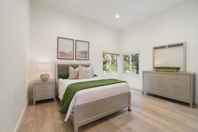 1130 Chula Vista Drive, Belmont, CA 94002