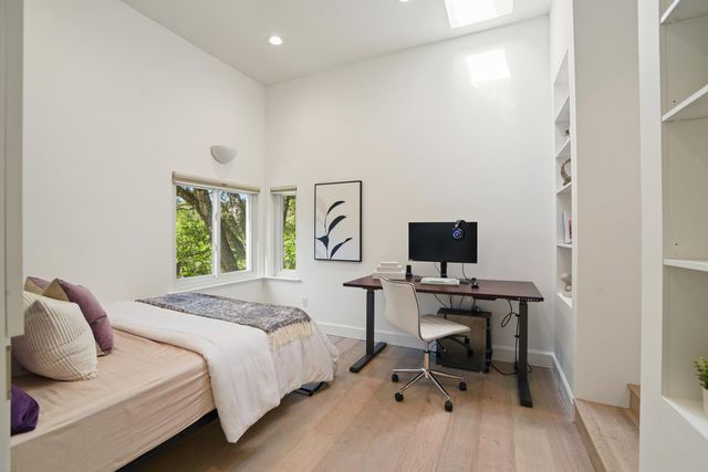 1130 Chula Vista Drive, Belmont, CA 94002