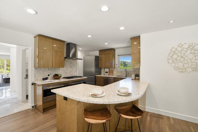 1130 Chula Vista Drive, Belmont, CA 94002