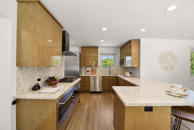 1130 Chula Vista Drive, Belmont, CA 94002