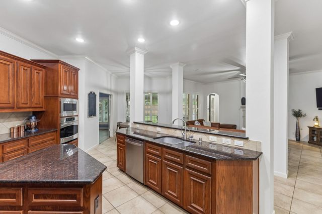2927 Auburn Creek Lane, League City, TX 77573
