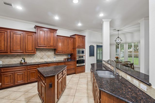 2927 Auburn Creek Lane, League City, TX 77573