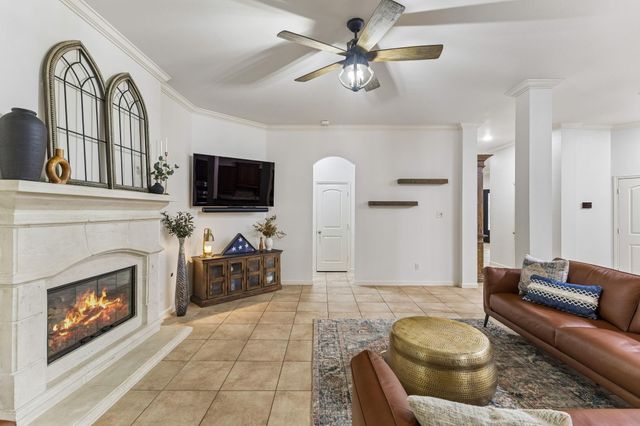 2927 Auburn Creek Lane, League City, TX 77573