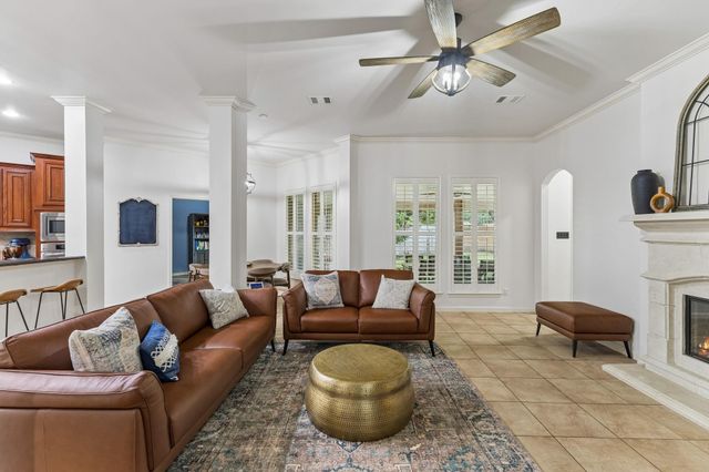 2927 Auburn Creek Lane, League City, TX 77573
