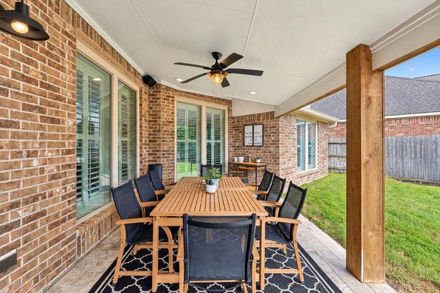 2927 Auburn Creek Lane, League City, TX 77573