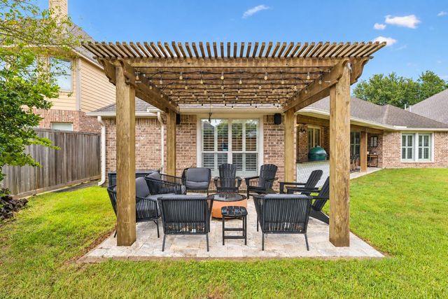 2927 Auburn Creek Lane, League City, TX 77573