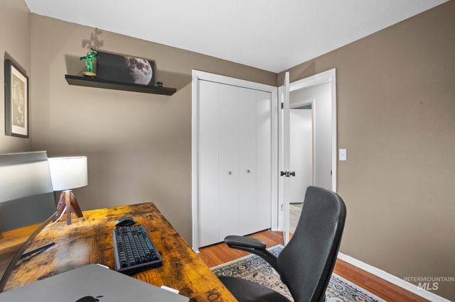1817 S Eagleson Rd, Boise, ID 83705