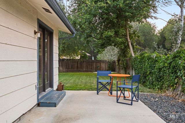 1817 S Eagleson Rd, Boise, ID 83705