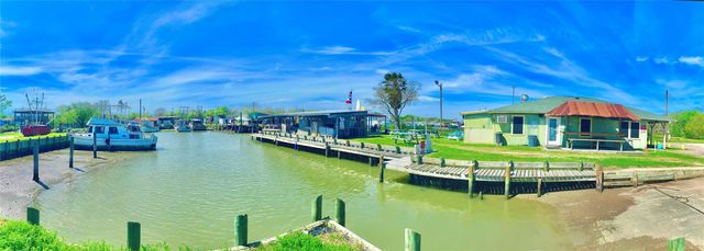 3804 20th Street N, Texas City, TX 77590