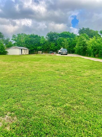 3804 20th Street N, Texas City, TX 77590