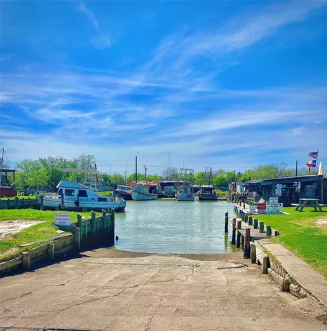 3804 20th Street N, Texas City, TX 77590
